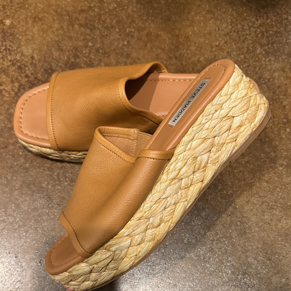 Steve Madden Tan Leather Espadrille platform sandal